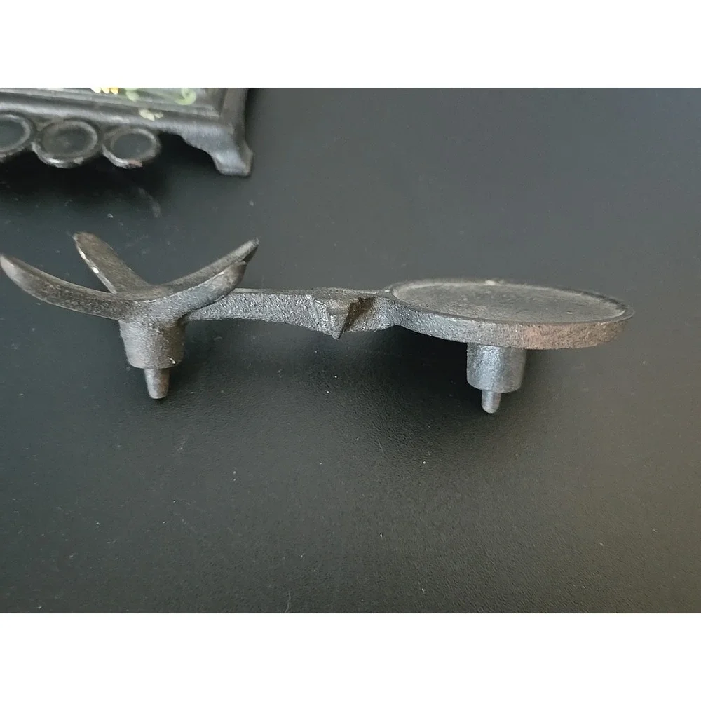 Vtg‎ Mini Cast Iron Balance Scale Weight Figure No Weights